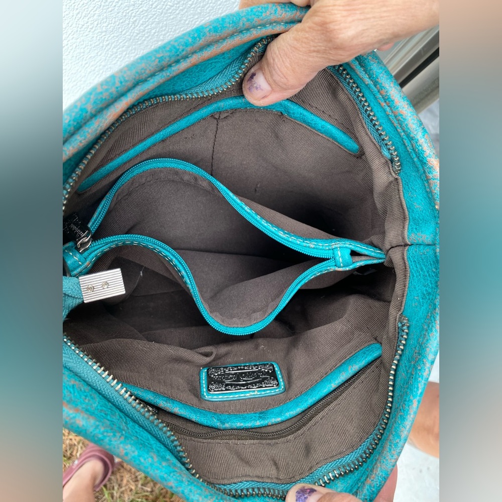 Trinity Ranch Purse - Picture 8 of 11